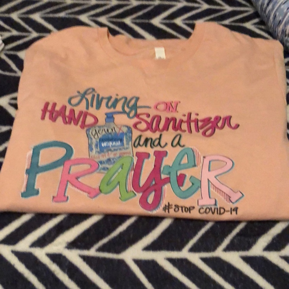 Women’s scrub t shirt